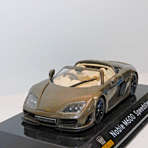 Panini noble m600 - 1/43,
