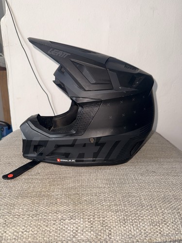 Leatt v24 stealth helmet - stealth,