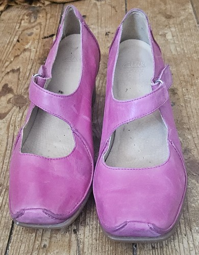 Clarks pink leather sandals - pink,