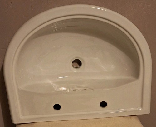 Aegean 610mm bathroom - 610mm,