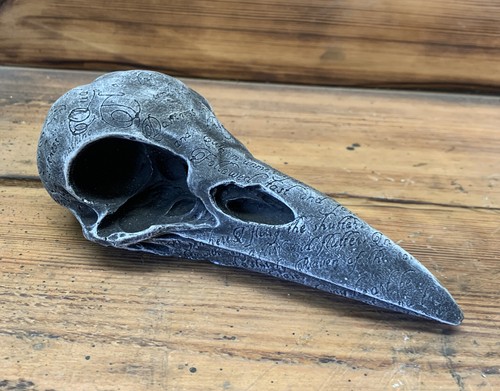 Stone garden ravenhead raven - ravenhead,
