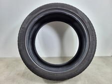 BMW X5 E70 07-13 YOKOHAMA BLUEARTH V905  275/40R20 WINTER TYRE 3.0-4.9mm