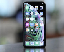 Apple iPhone XS - 64GB Space