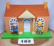 Bob The Builder Museum Playset With David Mockney & Bob Figures Play Toy Rare
