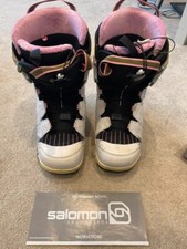Salomon women’s snowboard
