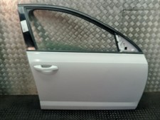 SKODA OCTAVIA DOOR FRONT RIGHT WHITE S9R 5E0831056A MK3 5E 2013-2020