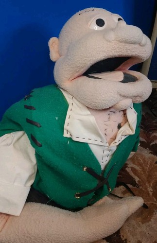 Professional giant puppet from - professional,