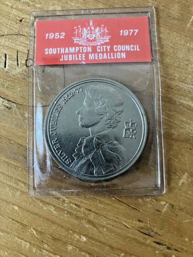 1977 qeii silver jubilee - qeii, city