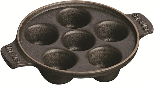 Staub round snail dish - staub, cast