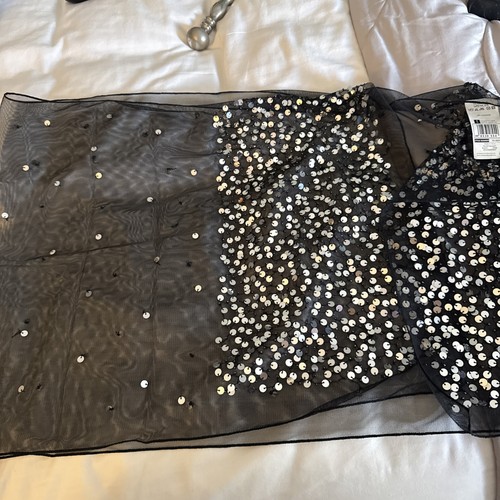 Bnwt 100 polyester scarf - m&s,