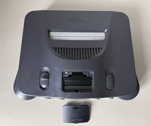 Nintendo n64 console - 64,