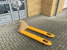 Pallet Truck   maximum lifting