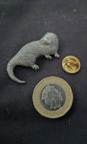 Vintage and modern brooch pin - brooch,