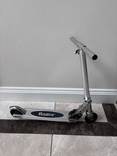 Razor metal folding kick - folding,