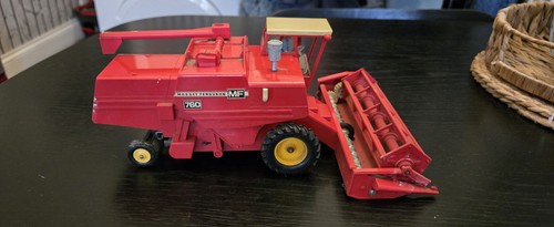 Britains farm massey - massey, ferguson