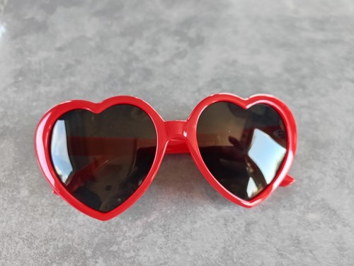 Ebjde heart sunglasses taylor - heart,