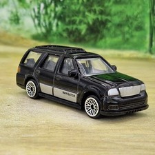 Lincoln Navigator Diecast Model Car 1/64 (38) Used Condition 