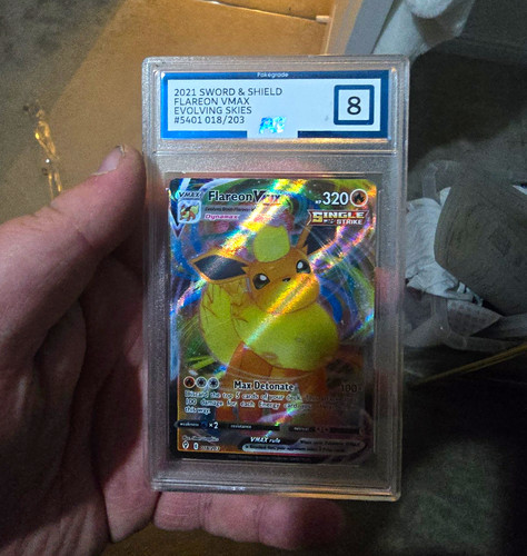 Pokémon 2021 evolving skies - 2021,