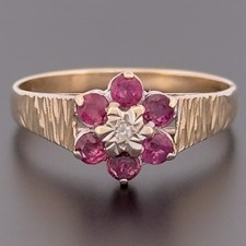 9ct Yellow Gold Ruby & Diamond