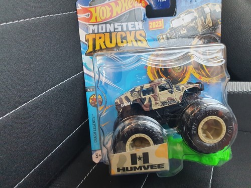 Hot wheels monster trucks 64 - hot,
