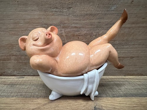 Pig bathing tub resin - pig,