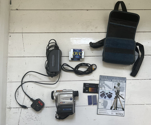 Sony dcr pc100e - dcr-pc100e, handycam