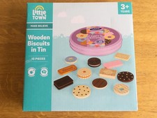 LITTLE TOWN WOODEN BISCUITS IN