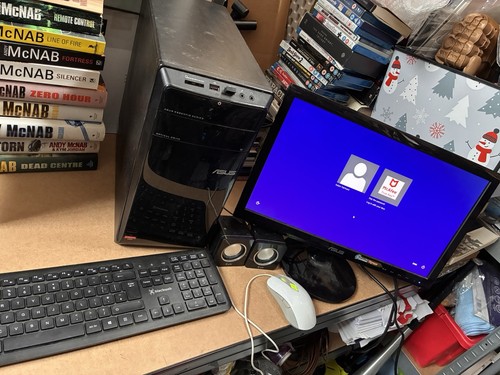 Asus cm1735 tower - cm1735, with