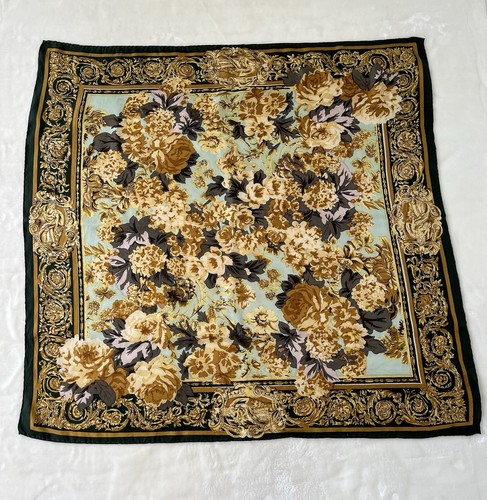 100 silk twill - twill, square