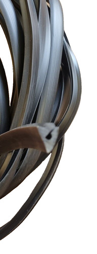 Vespa side panel rubbers black - panel,