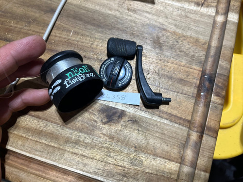 Silstar neon fishing reel - 35,