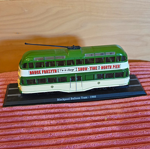 Blackpool balloon tram - balloon,