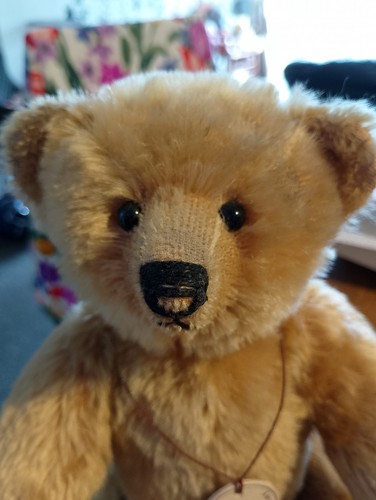 Barlow teddy bears of - -,