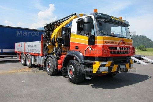 Truck photo iveco tractor - truck,
