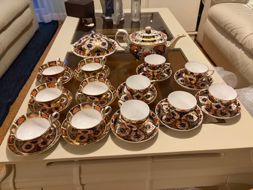 Royal crown derby piece - derby, 14