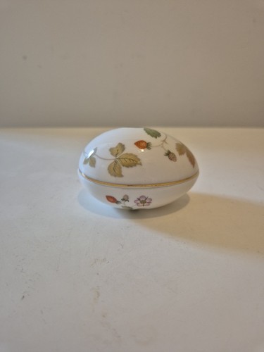 Vintage wedgewood strawberry - wedgewood,
