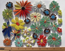 26 Daisy Mosaic Tile Set Mixed