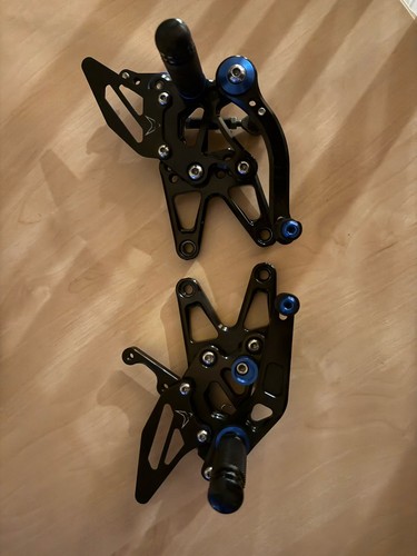 Bmw s1000rr rear sets cnc - bmw,