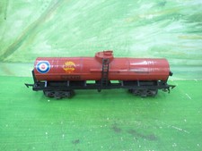 Triang R117 Red bogie tank