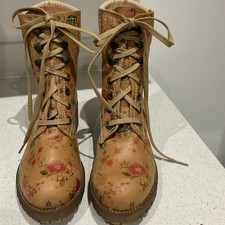 Adesso Super Comfy Leather Ankle Boots Size 40 New!