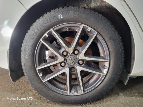 Toyota auris mk2 - toyota,