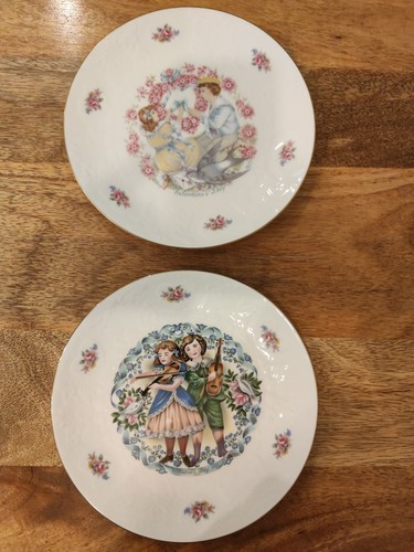 Two vintage royal doulton fine - royal,