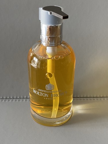 Molton brown glass liquid - glass,