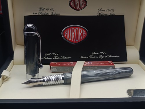 Aurora fountain pen 14k solid - fountain,