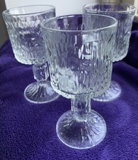 Vintage (1970’s) Ravenhead Siesta Glass Goblet x 3 