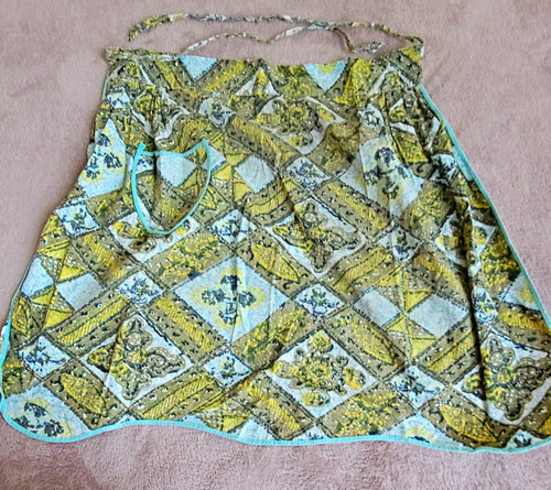 Vintage retro taniwha half - retro,