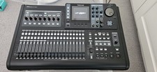 Tascam DP32-SD Digital Portastudio Multitrack + Rhode NT1 5th Gen Mic 