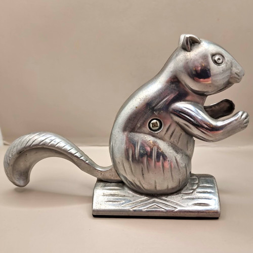 Vintage style squirrel - vintage-style,