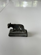 Small Metal Animal Figure Feeding It’s Young