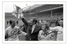 JACK CHARLTON DON REVIE BILLY BREMNER Signed Autograph PHOTO Print LEEDS UNITED